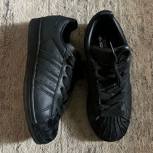 DONATED* Adidas Superstar Velvet Core Black - Urban Outfitters
